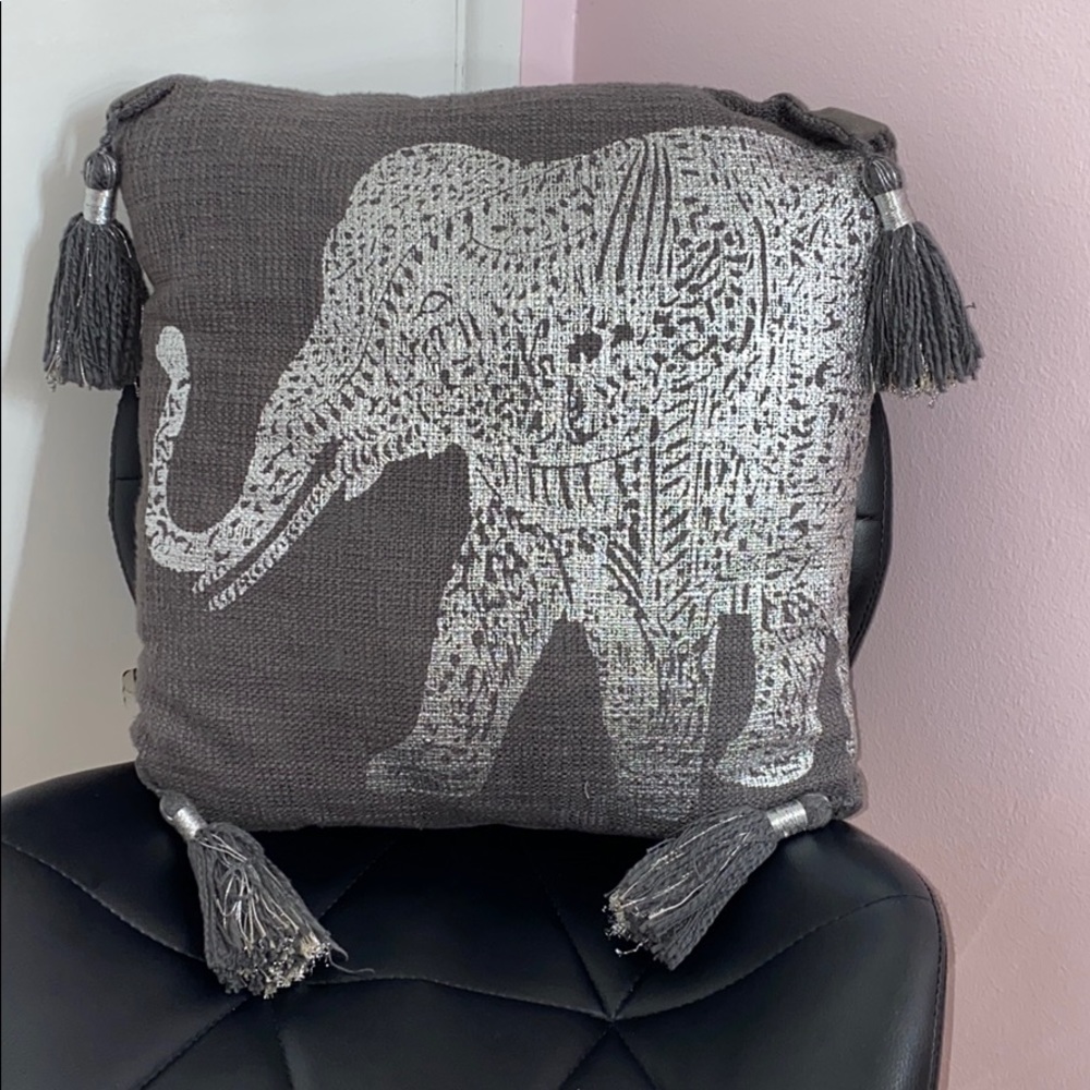 ✨Elephant Pillow✨
